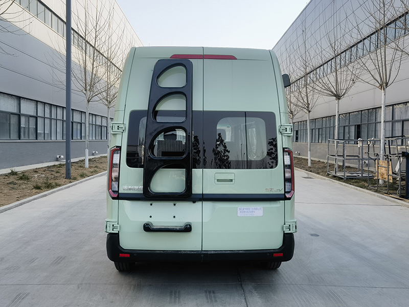 朗宸牌LLC5030TSYBEV純電動宿營車公告圖片