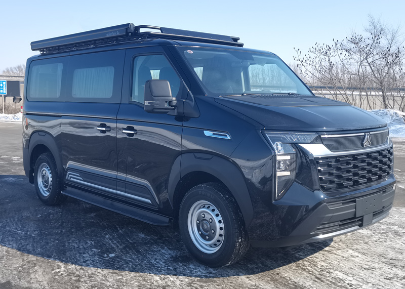 SVT5040TSY8型宿營車圖片