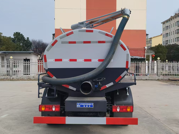 程力威牌CLW5080GXECDP吸糞車公告圖片