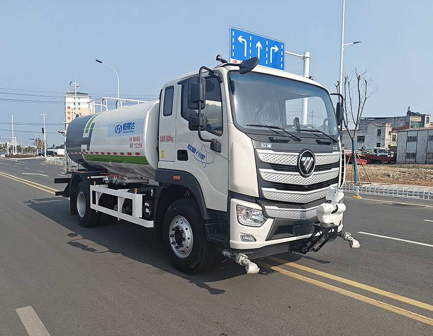 布隆牌LLL5183GPSBJ6綠化噴灑車公告圖片