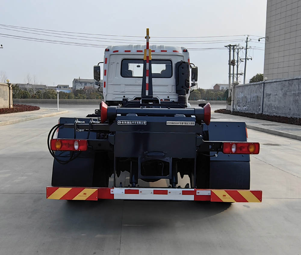 長(zhǎng)灃牌CFC5180ZXX6DF車廂可卸式垃圾車公告圖片