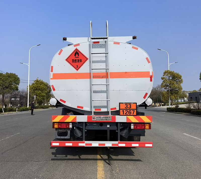 榮駿達(dá)牌HHX5327GRYSX6易燃液體罐式運(yùn)輸車(chē)公告圖片