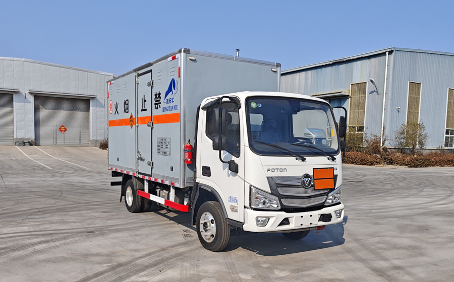 鴻天牛牌HTN5040XQY爆破器材運(yùn)輸車