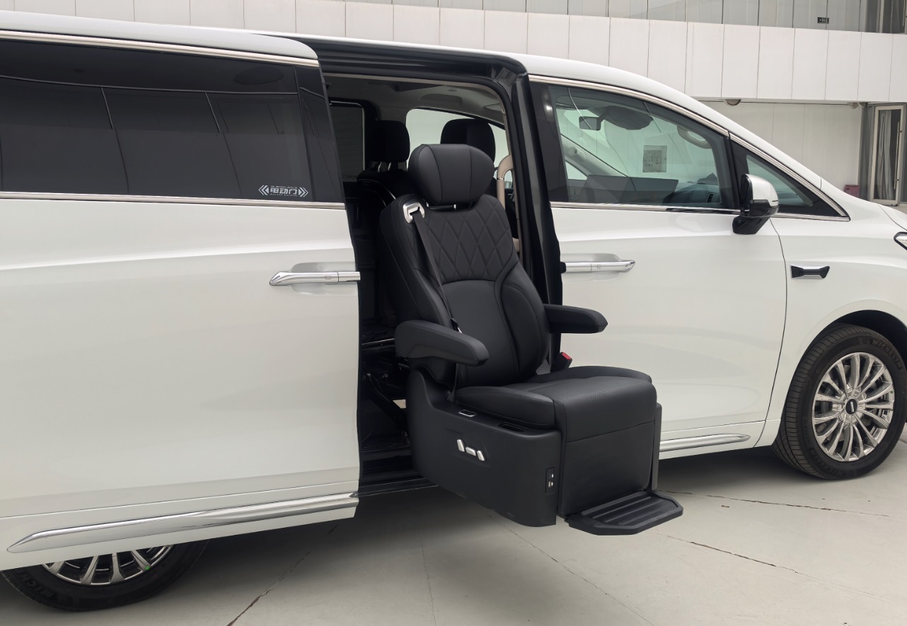 魏牌牌CC5031XFZBD23BPHEV插電式混合動(dòng)力福祉車公告圖片