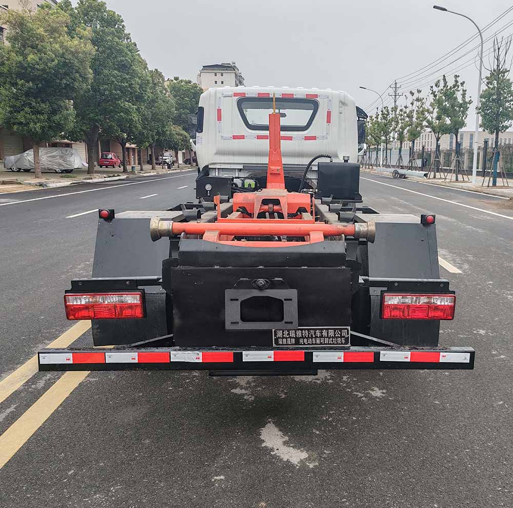 瑞雅晟牌RRR5040ZXXFBEV純電動(dòng)車廂可卸式垃圾車公告圖片