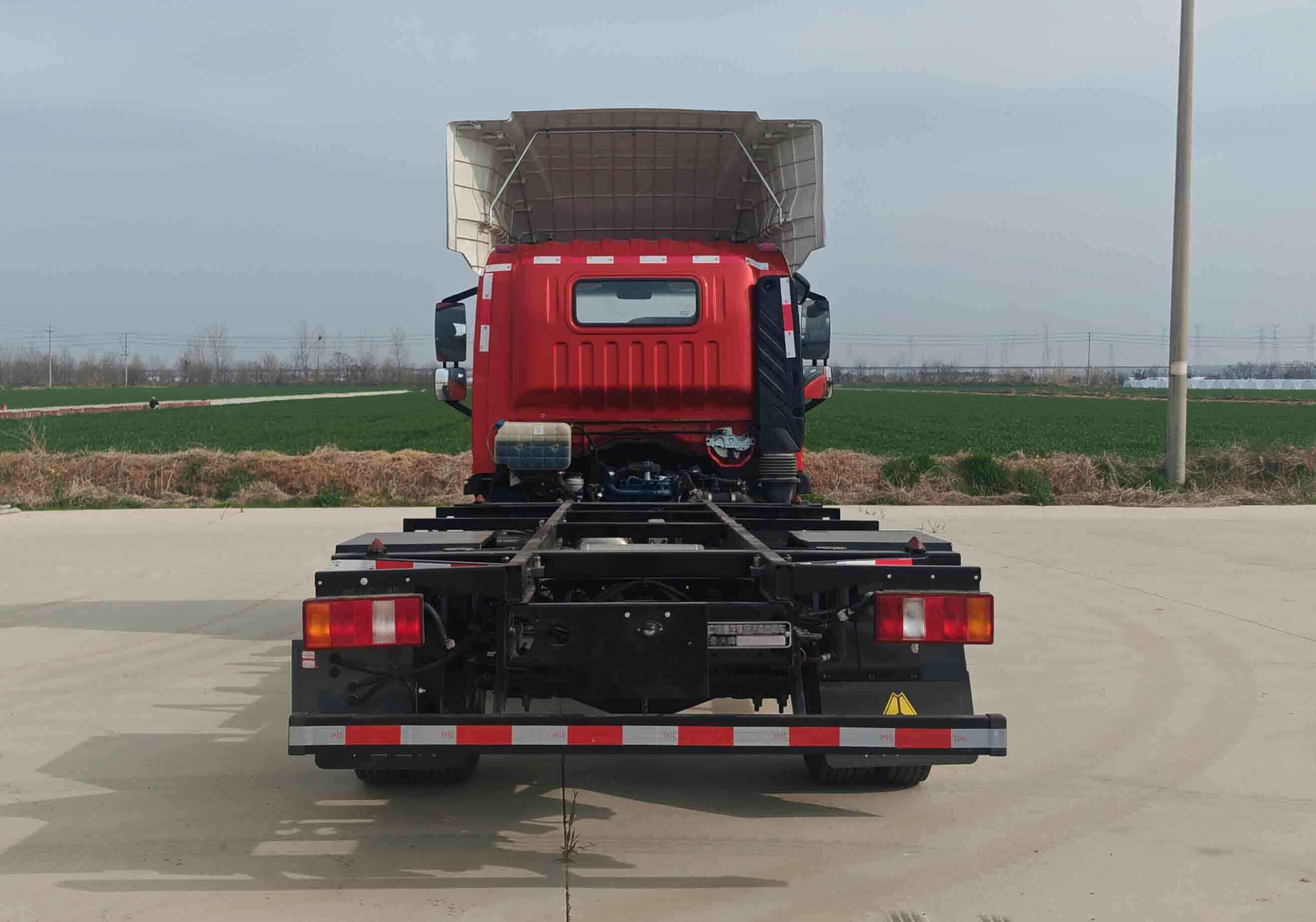 豪沃牌ZZ5047ZKXF3315F145車廂可卸式汽車公告圖片