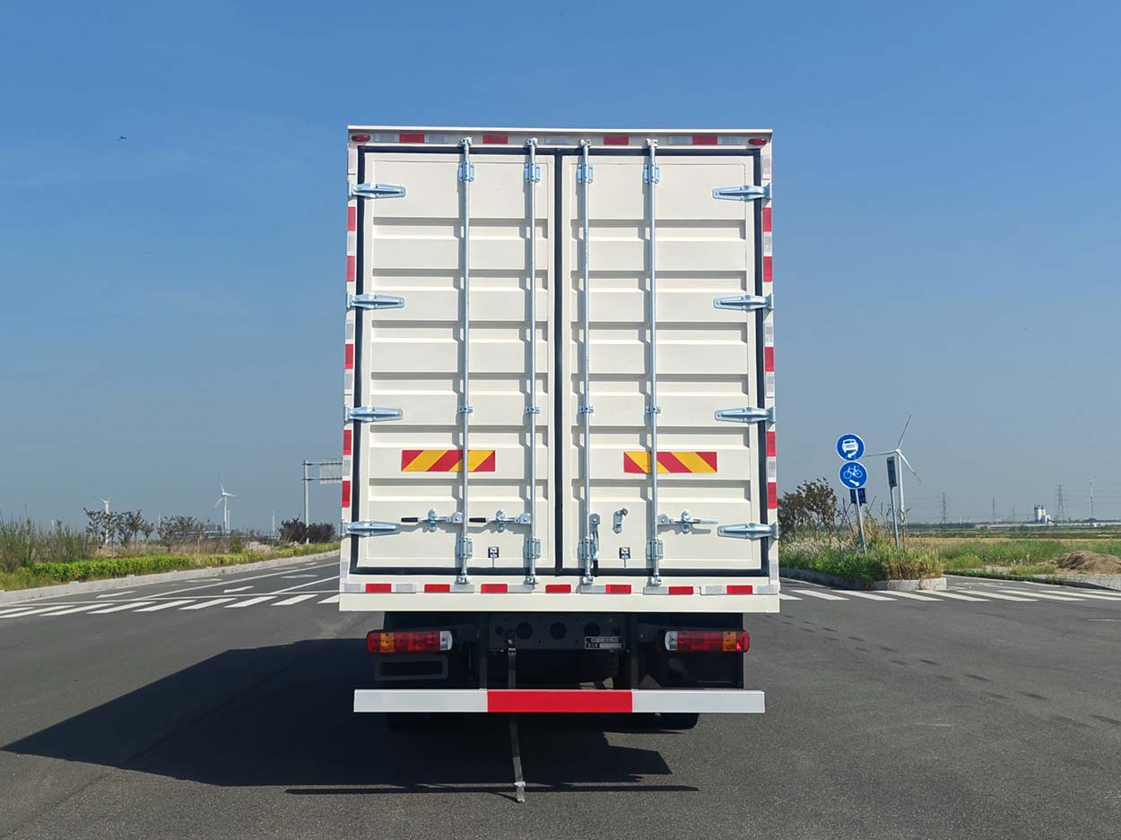 豪沃牌ZZ5187XXYN711GZ1BEV4E純電動廂式貨車公告圖片