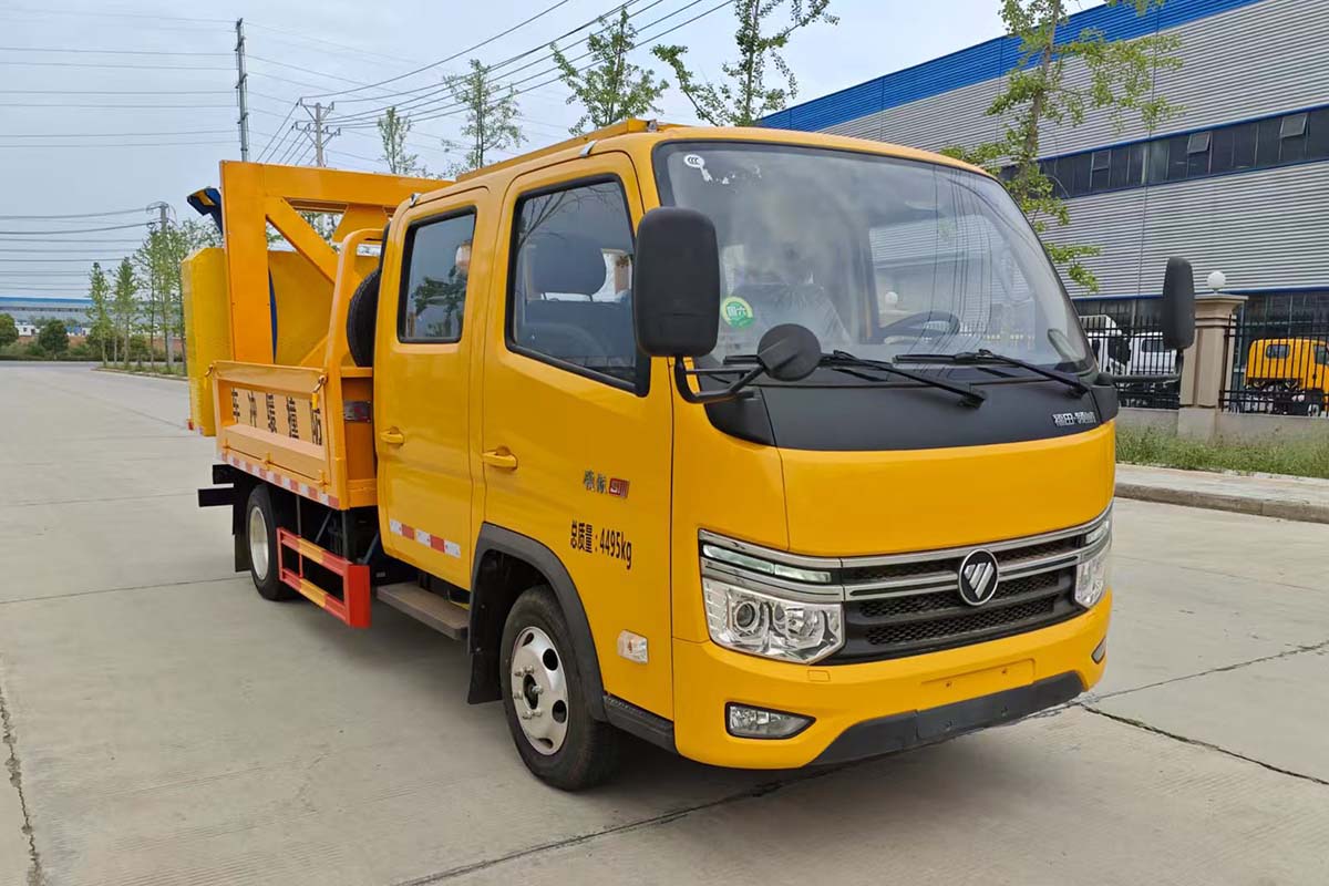 齊東方牌CLD5042TFZBJ6防撞緩沖車