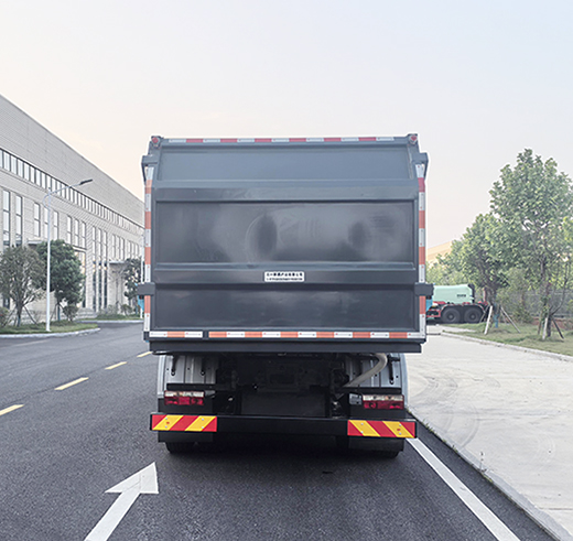 三一牌SYS5180ZXLSYABEV純電動(dòng)廂式垃圾車公告圖片