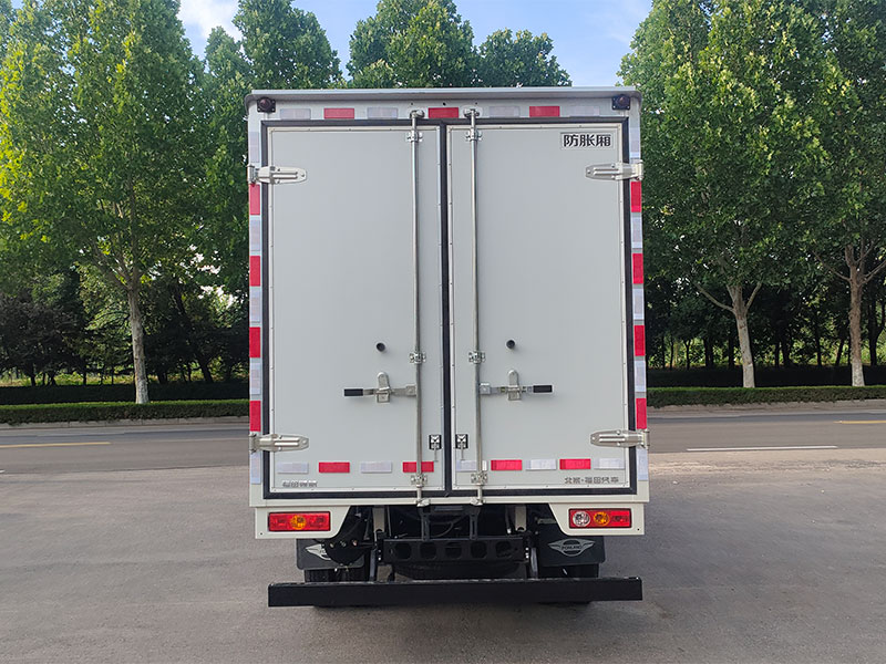 福田牌BJ5045XXY9AB6-28廂式貨車公告圖片