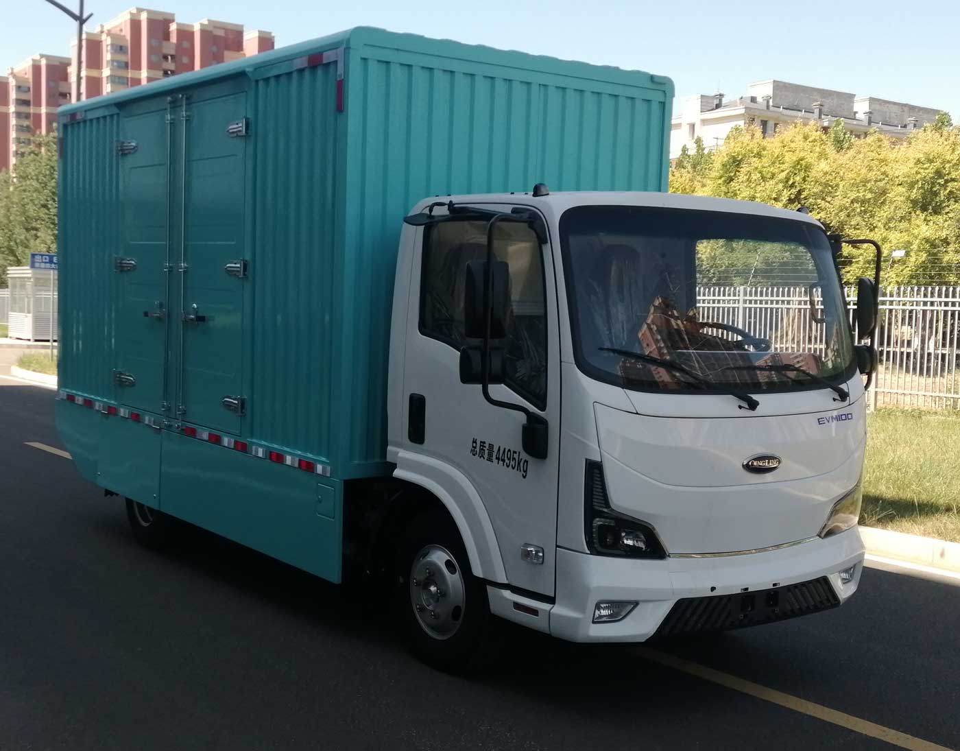 慶鈴牌(繁體)牌QL5040XXYBEVEUHA換電式純電動(dòng)廂式貨車公告圖片