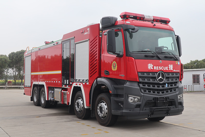 上格牌SGX5371GXFSG180水罐消防車(chē)