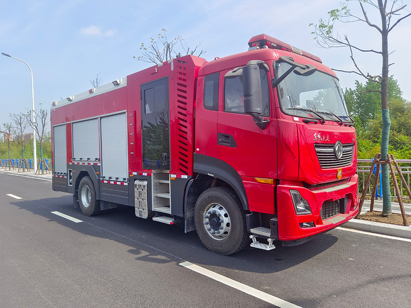 吸水象牌AMS5191GXFSG50/DF水罐消防車