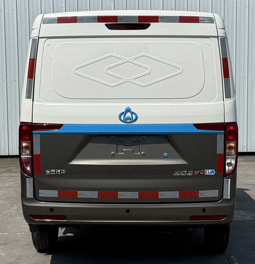 長(zhǎng)安牌SC5039XXYAAADBEV純電動(dòng)廂式貨車公告圖片