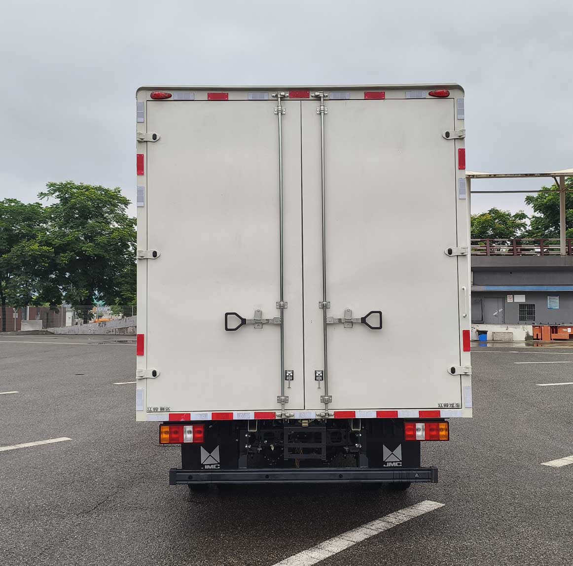 江鈴牌JX5072XXYTGK26廂式貨車公告圖片