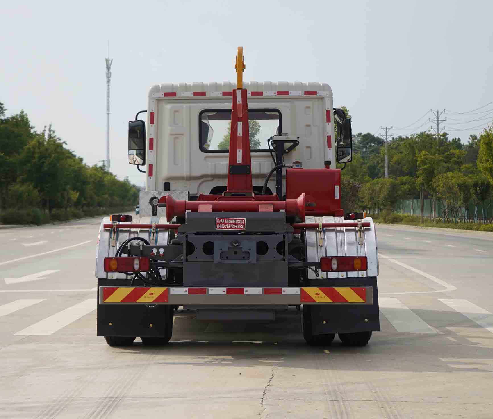 凱力風(fēng)牌KLF5180ZXXBEV純電動(dòng)車廂可卸式垃圾車公告圖片