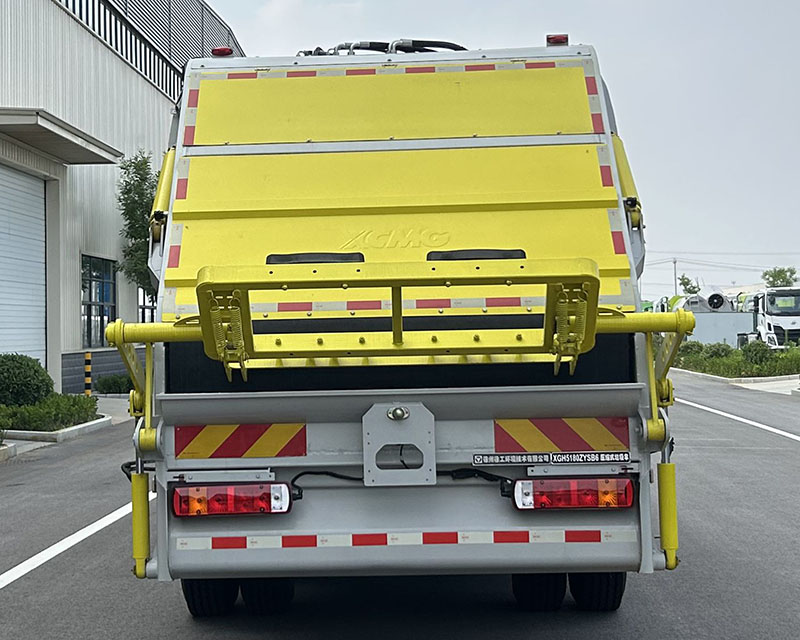 徐工牌XGH5180ZYSB6壓縮式垃圾車公告圖片