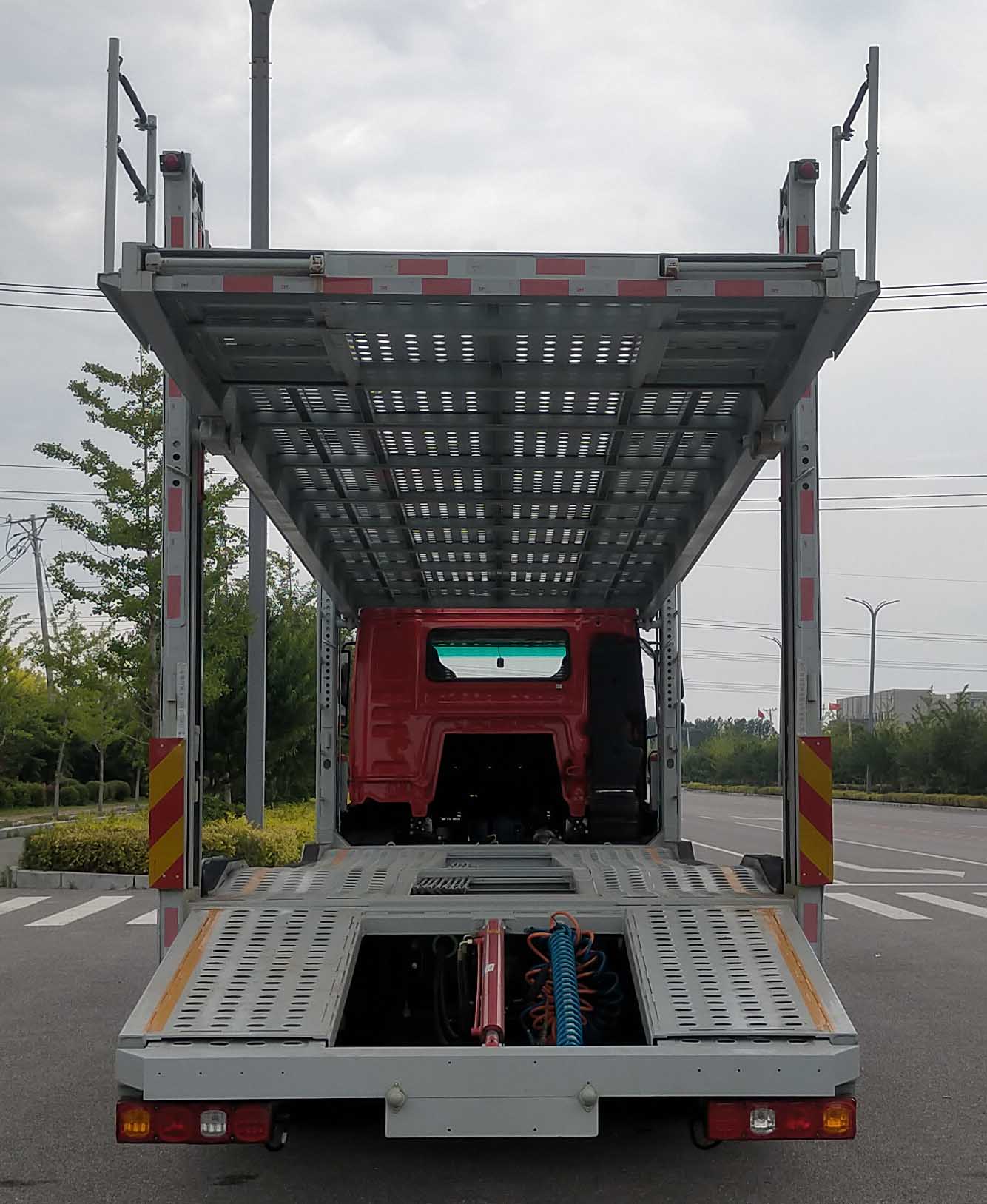 駿彤牌JTM5210TCL車(chē)輛運(yùn)輸車(chē)公告圖片