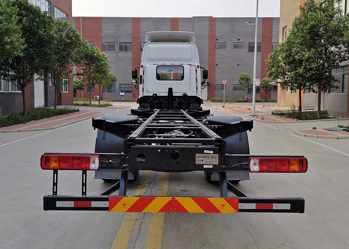 豐汽牌DXD5186ZKXEVBJ純電動(dòng)車廂可卸式汽車公告圖片