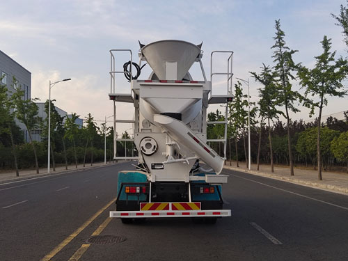 仁拓博歌牌ZBG5180GJB34F4混凝土攪拌運(yùn)輸車公告圖片