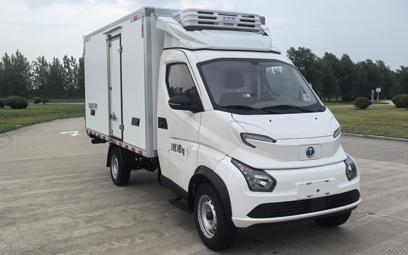 飛碟牌FD5031XLCD79BEV-1純電動(dòng)冷藏車