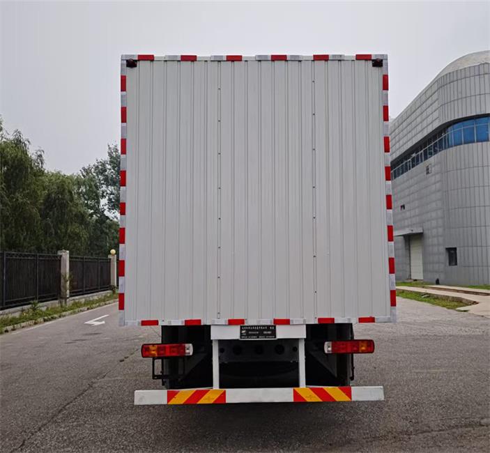 長(zhǎng)城牌HTF5161XLTE6輪胎運(yùn)輸車公告圖片