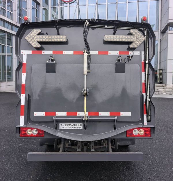 三一牌SYS5075TSLFT6掃路車公告圖片