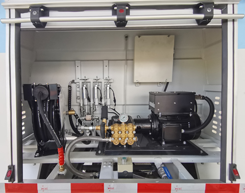 耶律潔牌SWT5030TYHBEV純電動(dòng)路面養(yǎng)護(hù)車公告圖片