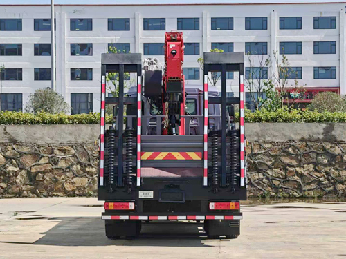 星通牌XTP5316JSQZZ6隨車起重運(yùn)輸車公告圖片