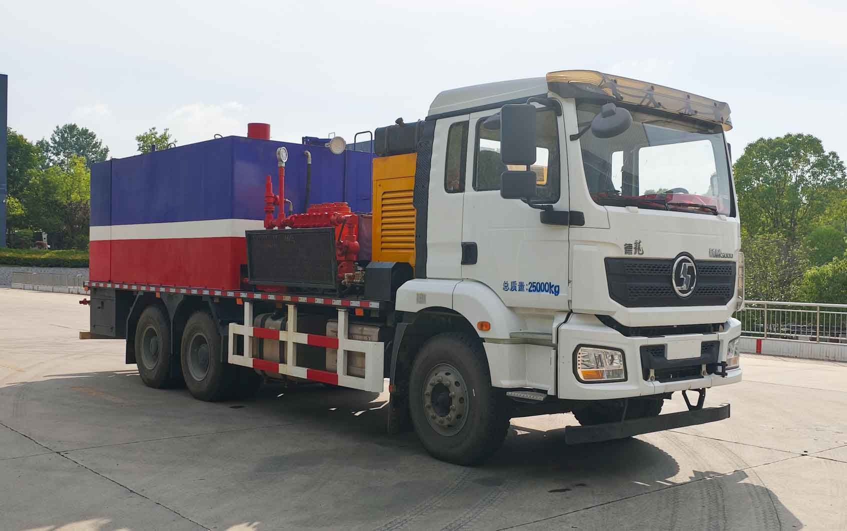 專(zhuān)致牌YZZ5250TXLSX6S洗井清蠟車(chē)