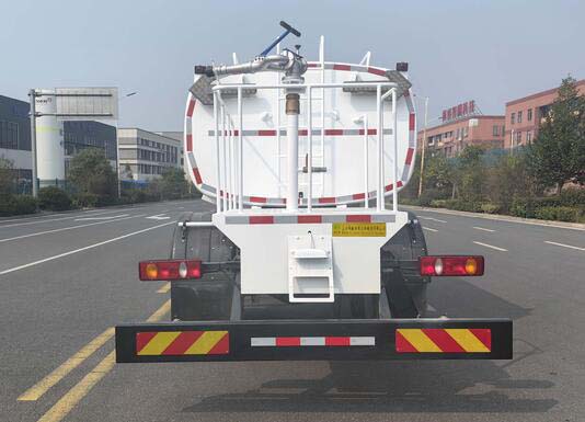 鑫華馳牌THD5182GPSLBEV純電動(dòng)綠化噴灑車(chē)公告圖片