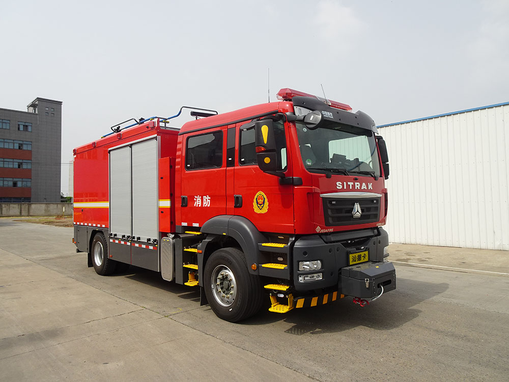 SJD5160TXFQC100/SDA型器材消防車圖片
