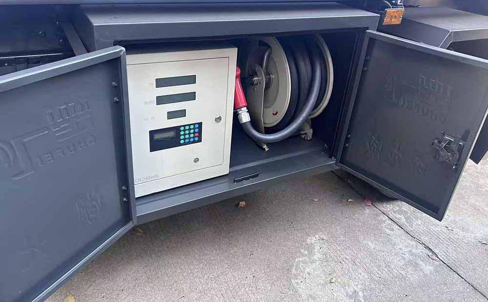 楚飛牌CLQ5128GJY6BJ加油車公告圖片