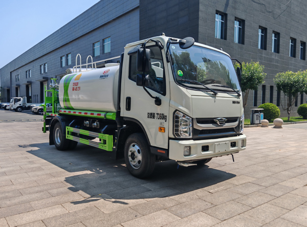 SJT5070TDYBJ型多功能抑塵車圖片