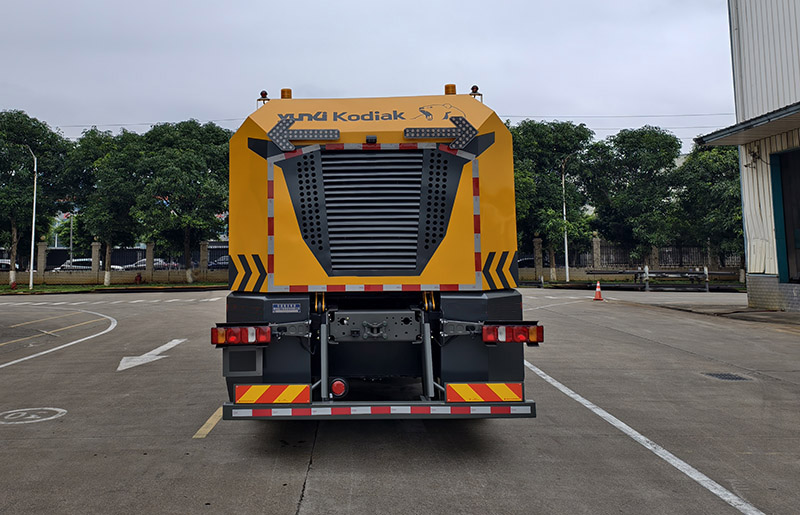 運(yùn)力牌LG5150TCXZ6除雪車公告圖片