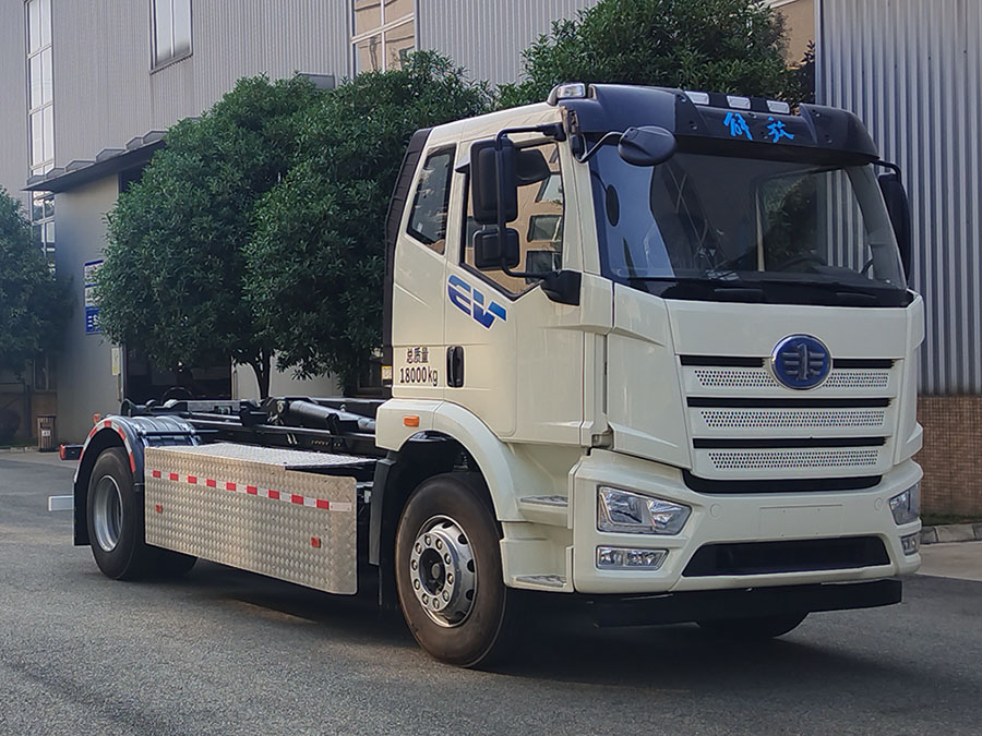 鑫馳牌XQY5180ZXXBEV純電動車廂可卸式垃圾車公告圖片