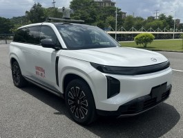插电式混合动力指挥车