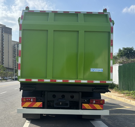 程力威牌CLW5180ZXLBEV6SL純電動廂式垃圾車公告圖片