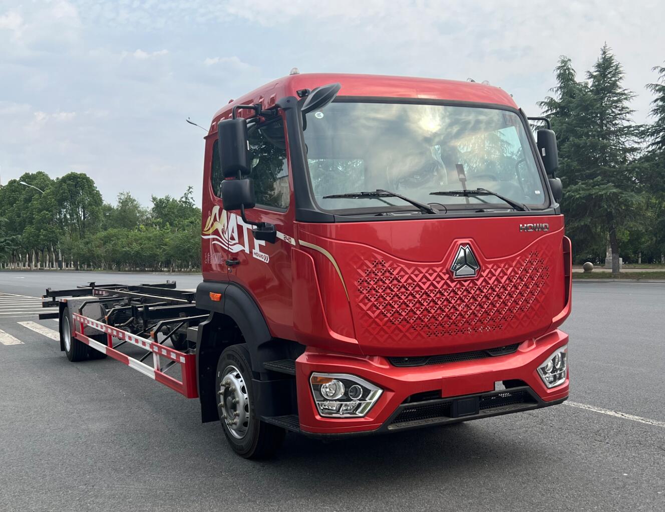 WLW5180ZKX6TX型車(chē)廂可卸式汽車(chē)圖片