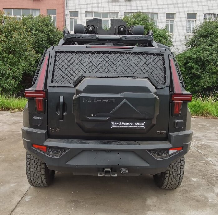 東嘉加樂(lè)牌DJV5040XFBAHEV插電式增程混合動(dòng)力防暴車公告圖片