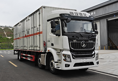 百捷牌QYY5269XRYSX6易燃液體廂式運(yùn)輸車公告圖片