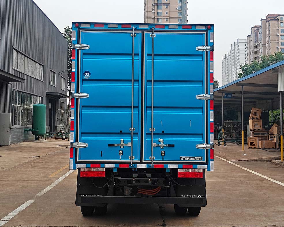 飛碟牌FD5042XXYW78BEV-2純電動(dòng)廂式貨車公告圖片
