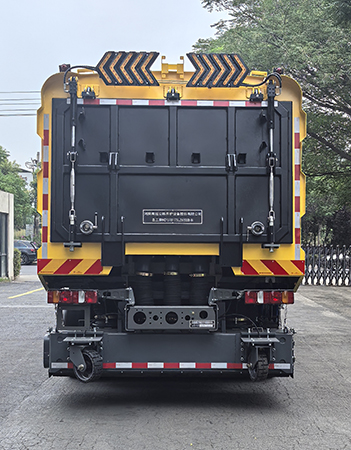 圣工牌HGY5181TSLZ6掃路車公告圖片