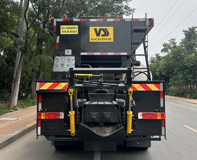 瑞天得力牌RTS5250TFC稀漿封層車公告圖片