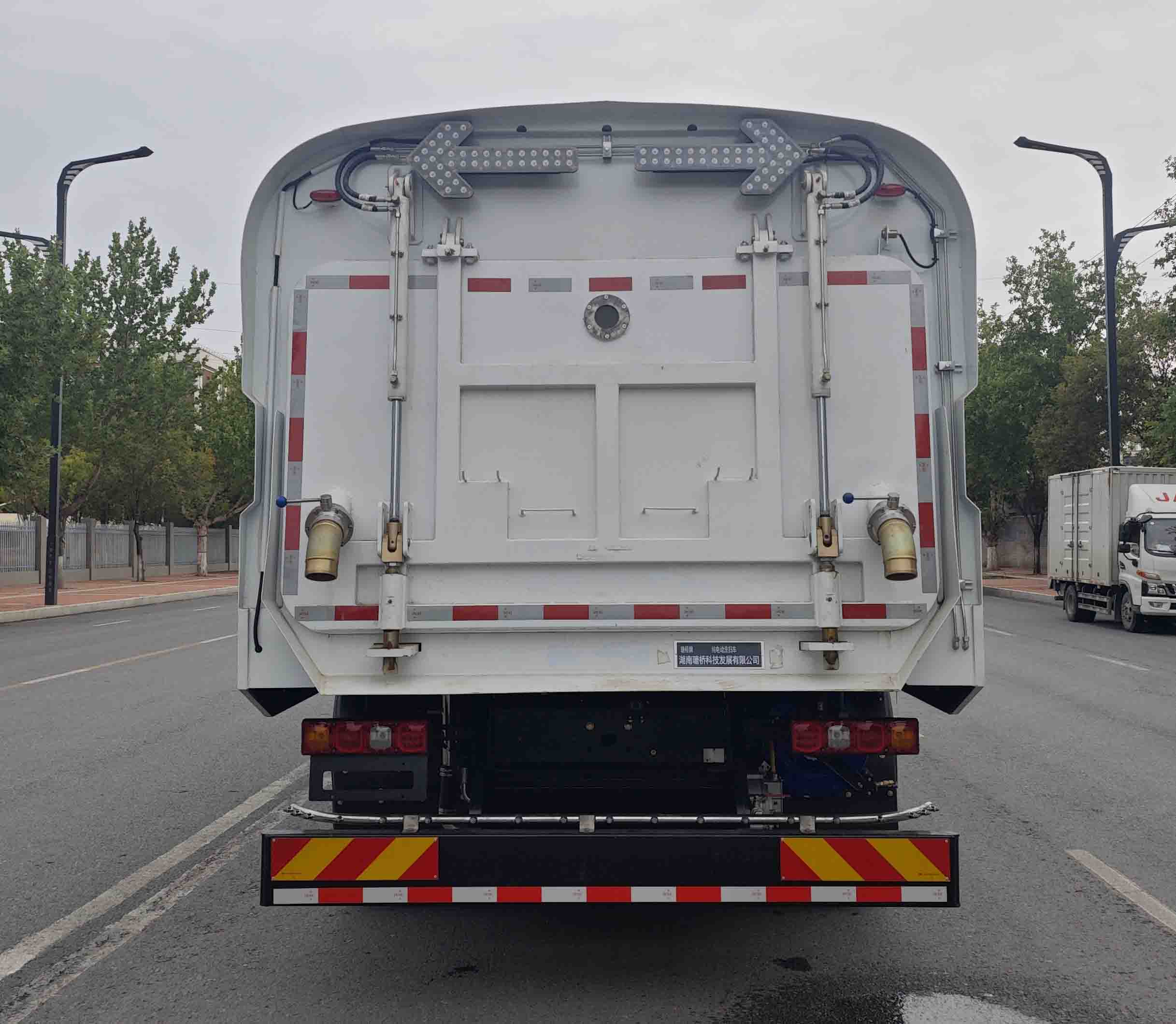 瑭橋牌TQH5180TXSSXBEV純電動洗掃車公告圖片