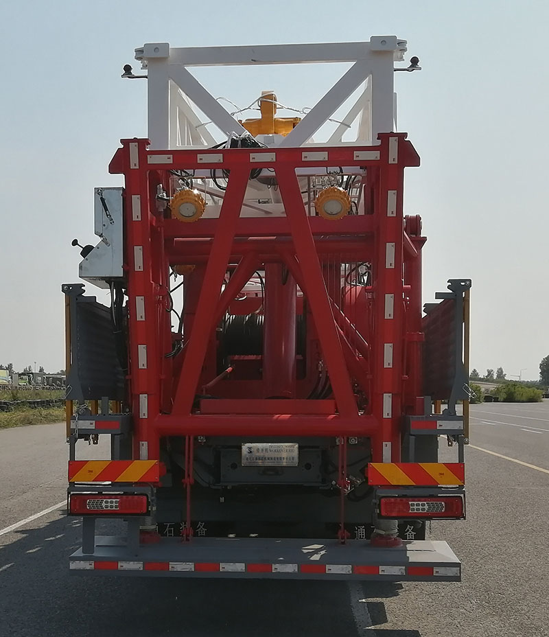 通石牌THS5380TXJ900DBZ修井機(jī)公告圖片