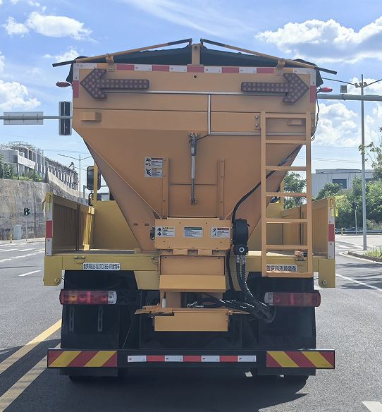 普羅科牌BJ5182TCXE6-P1除雪車公告圖片
