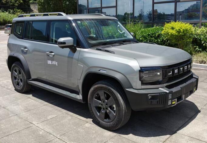 瓏致汽車牌LZV5020XGJ12B工具車