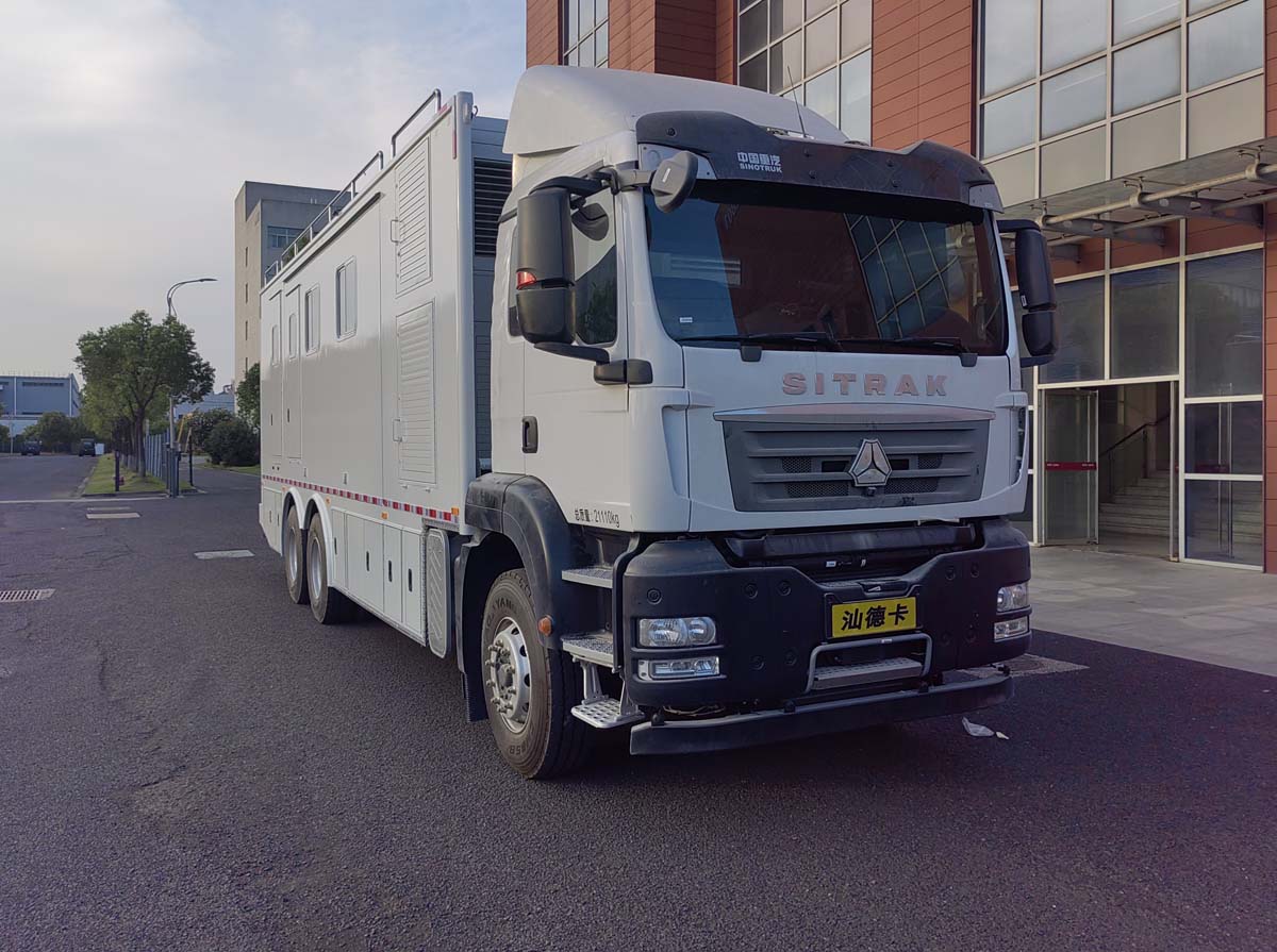 中馳威牌CEV5213XTX通信車