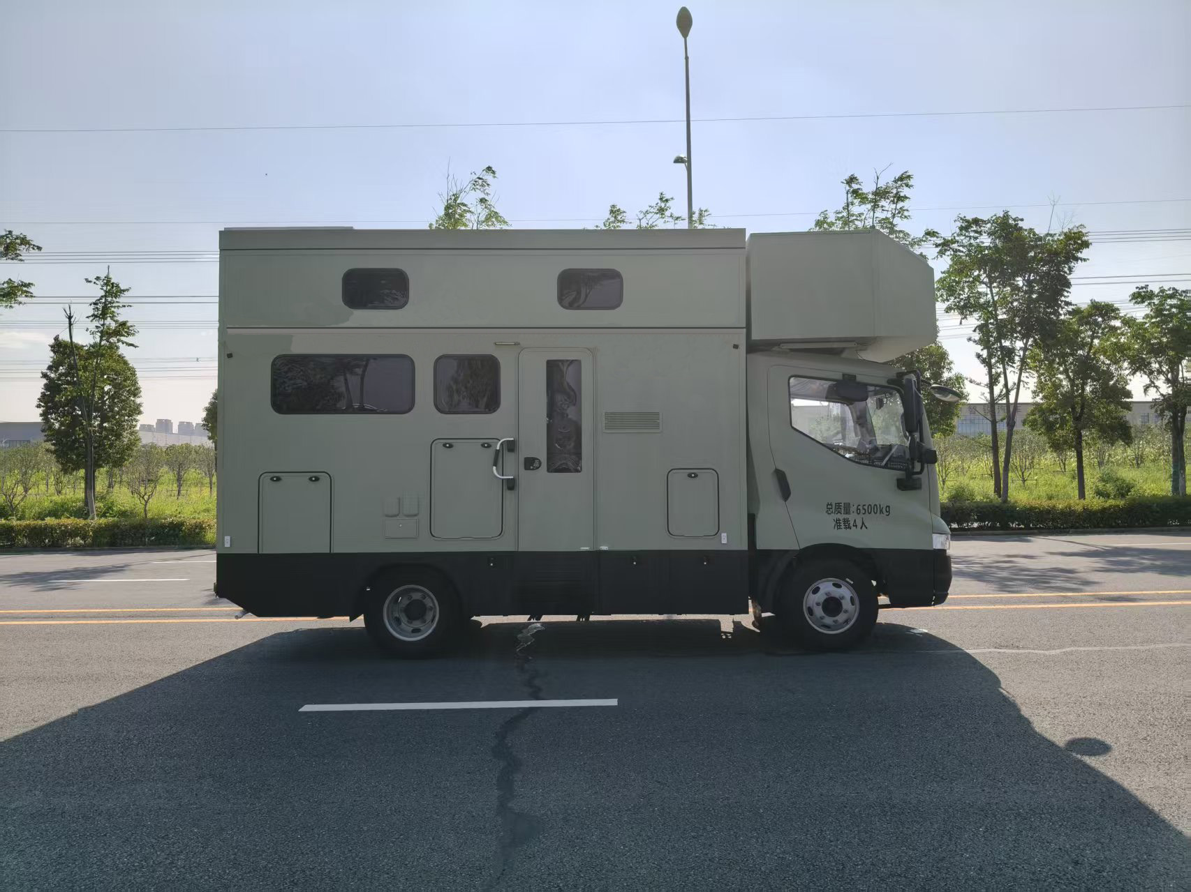 凱勒威牌KLV5063XLJHEV插電式增程混合動(dòng)力旅居車公告圖片